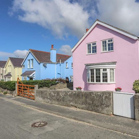 The Pink House Villa Rhosneigr Exterior photo