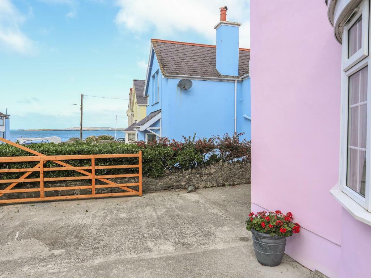 The Pink House Villa Rhosneigr Exterior photo